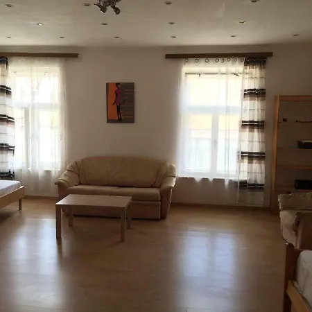 Obhodna 37 Bratislava