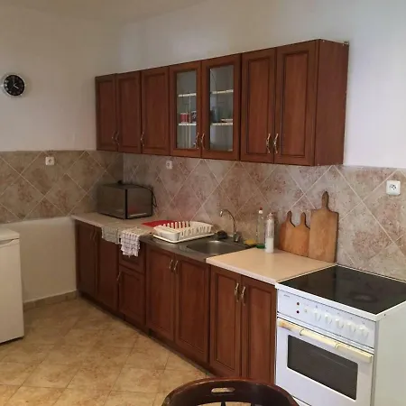 Διαμέρισμα Obhodna 37 *